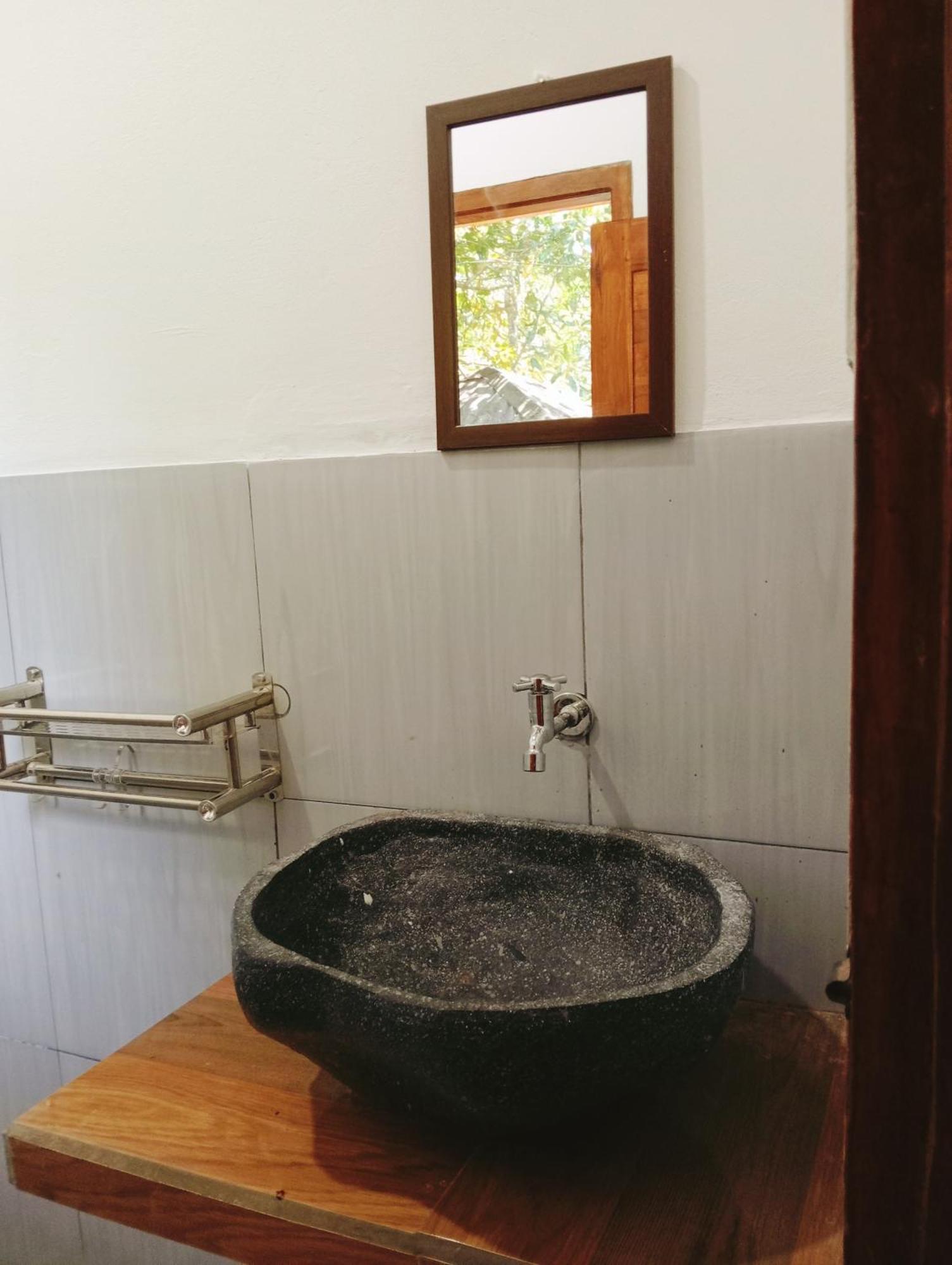 Jepun Homestay Lemukih 新加拉惹 外观 照片