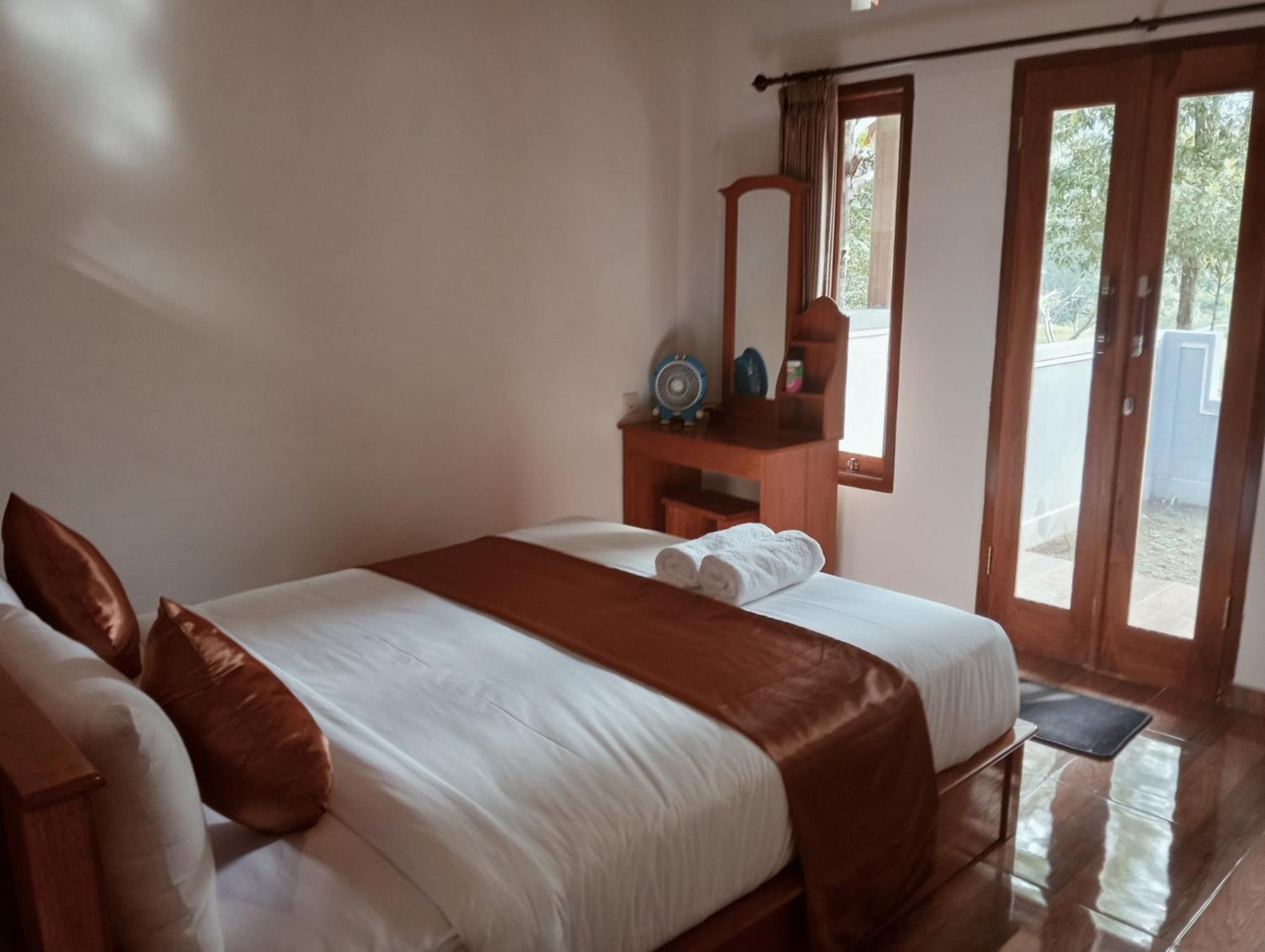 Jepun Homestay Lemukih 新加拉惹 外观 照片