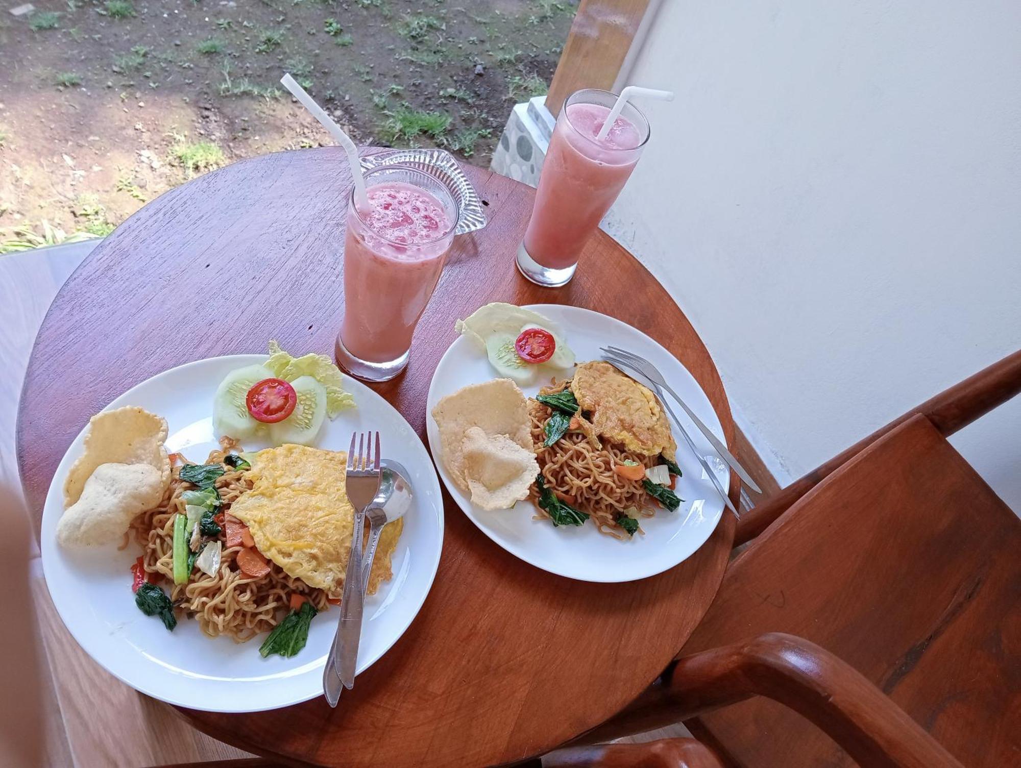 Jepun Homestay Lemukih 新加拉惹 外观 照片