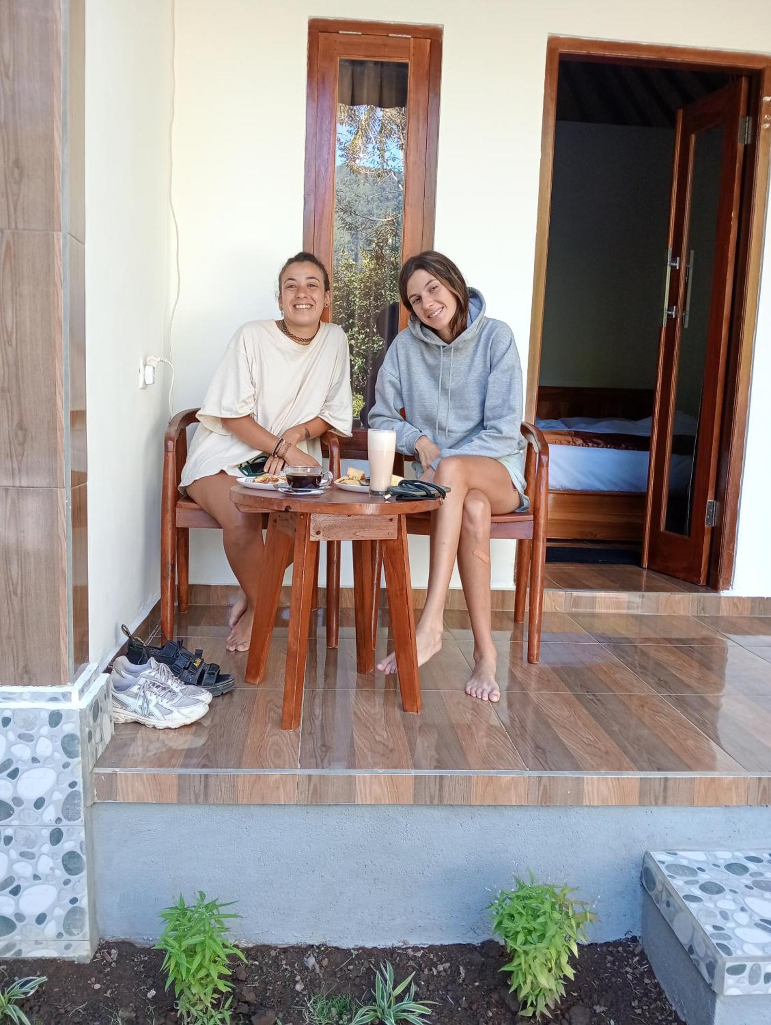 Jepun Homestay Lemukih 新加拉惹 外观 照片