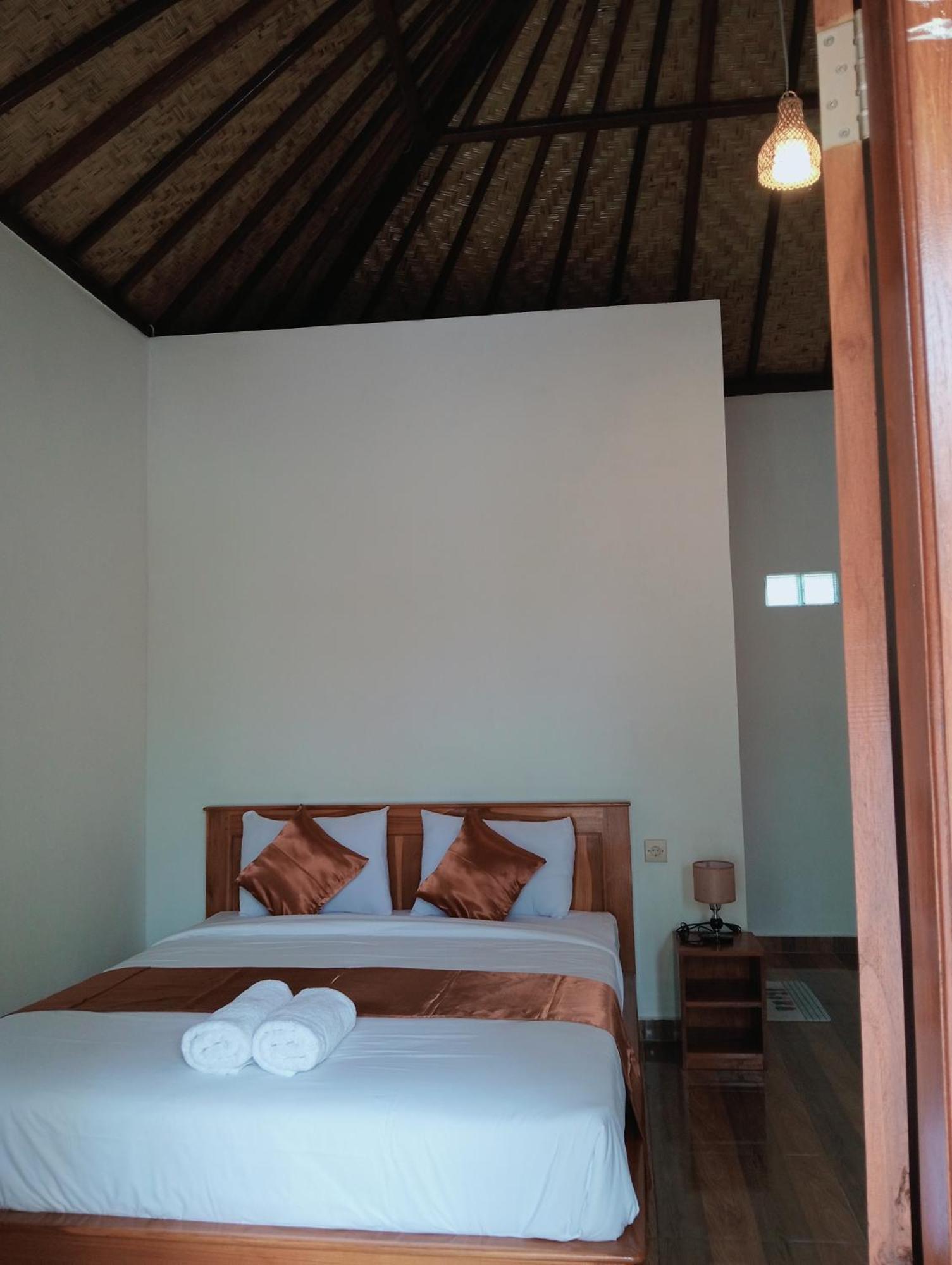 Jepun Homestay Lemukih 新加拉惹 外观 照片