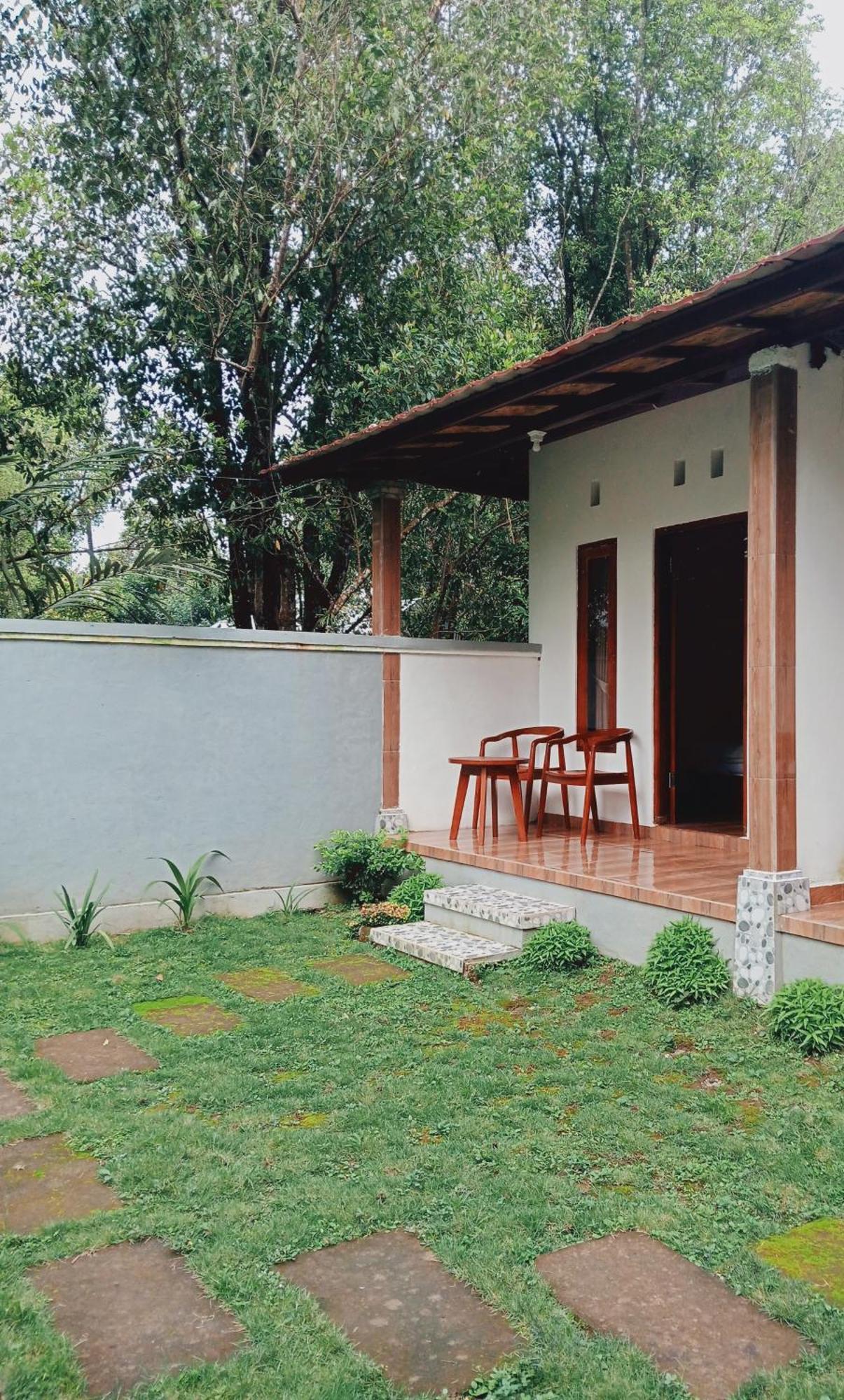 Jepun Homestay Lemukih 新加拉惹 外观 照片